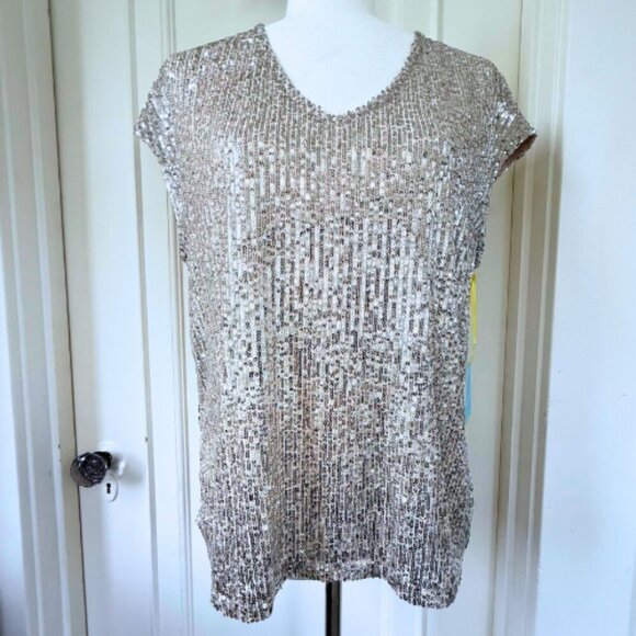 CECE Silver Sequin Cap Sleeve V-Neck Top Size M - Picture 2 of 12